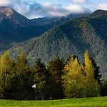 апартаментен комплекс пирин голф&кънтри клуб 4* Банско