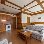 Lägenhetshotell Pirin Golf & Country Club Complex 4*