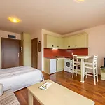 Pirin Golf & Country Club Complex Lägenhetshotell 4*