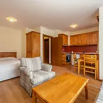 Lägenhetshotell Pirin Golf & Country Club Complex 4*