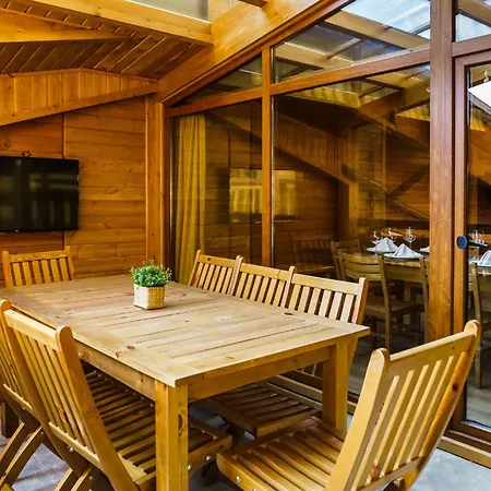 مجمع بيرين غولف آند كانتري كلوب هوليداي أبارتمتنت