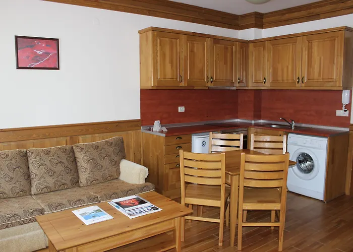 Pirin Golf & Country Club Complex Апарт-отель Банско