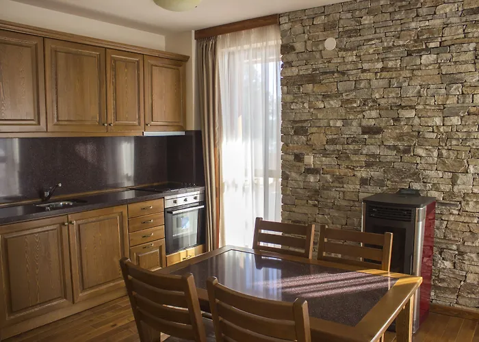 Pirin Golf & Country Club Complex Апарт-отель Банско