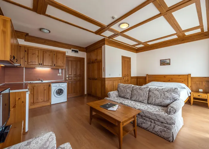 Апарт-отель Pirin Golf & Country Club Complex 4*